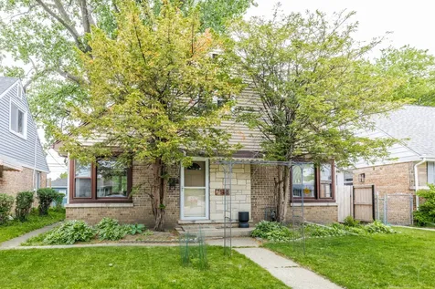 7535 Kenton Avenue Skokie IL 60076