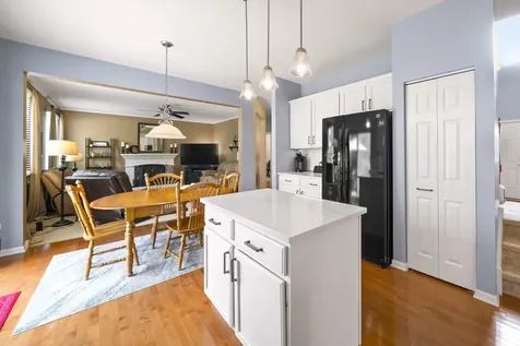 853 Prairie Crossing Drive Yorkville IL 60560