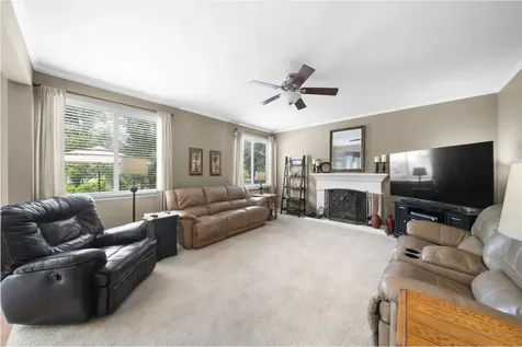 853 Prairie Crossing Drive Yorkville IL 60560