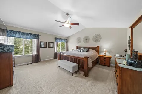 853 Prairie Crossing Drive Yorkville IL 60560