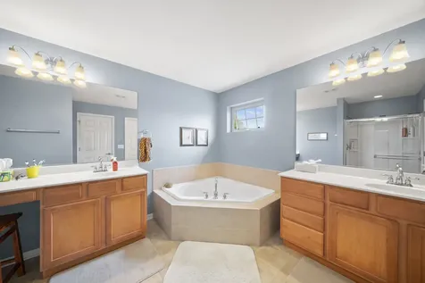 853 Prairie Crossing Drive Yorkville IL 60560