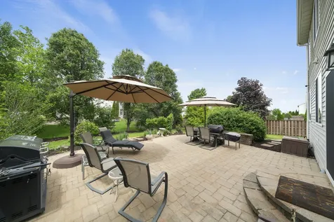 853 Prairie Crossing Drive Yorkville IL 60560
