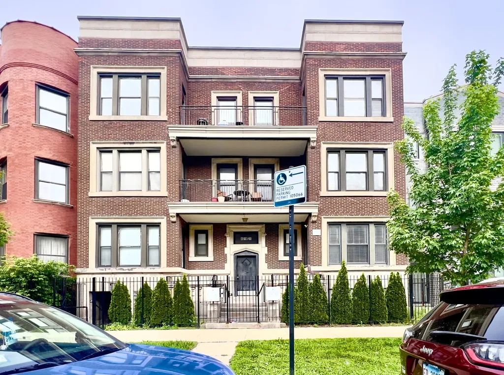 4619 South Michigan Avenue Chicago IL 60653