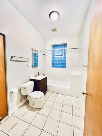 4619 South Michigan Avenue Chicago IL 60653