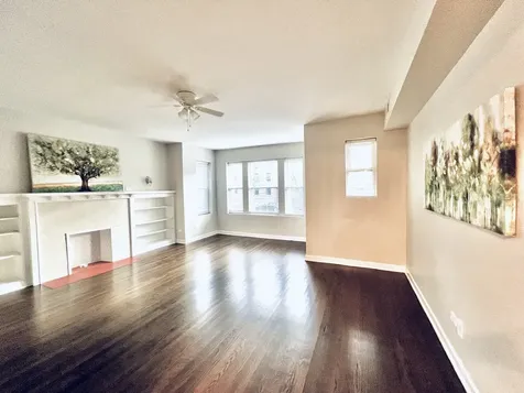 4619 South Michigan Avenue Chicago IL 60653