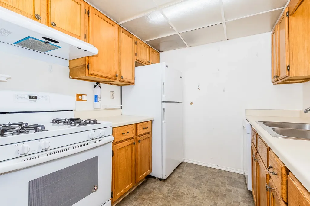 154 East Bailey Road Naperville IL 60565