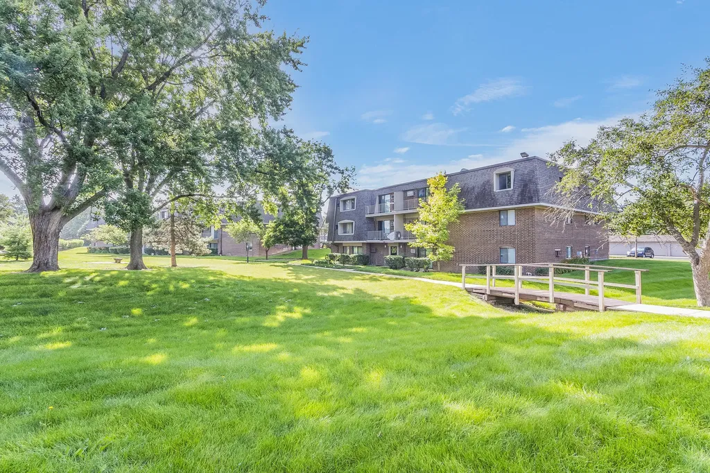 154 East Bailey Road Naperville IL 60565