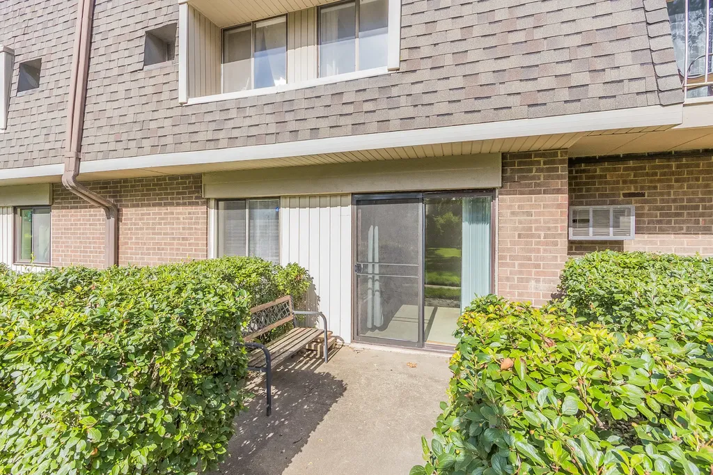 154 East Bailey Road Naperville IL 60565