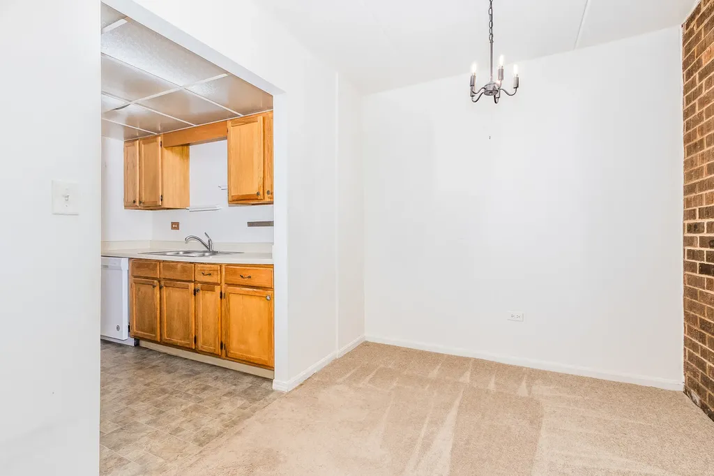 154 East Bailey Road Naperville IL 60565