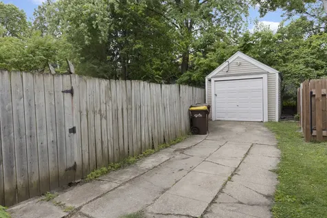 206 North Highland Avenue Rockford IL 61107