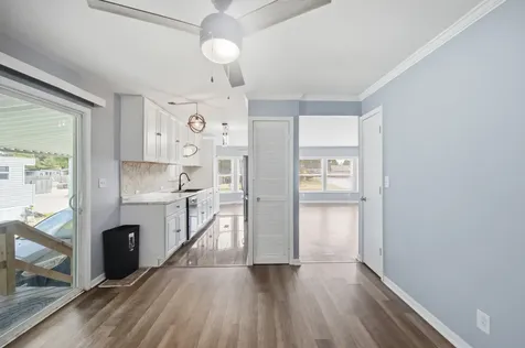 165 Hansom Drive Wheeling IL 60090