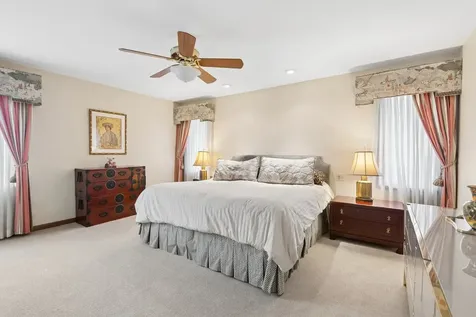 2445 Vicki Lane Northbrook IL 60062