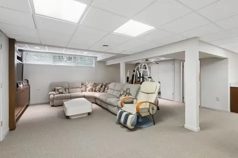 2445 Vicki Lane Northbrook IL 60062