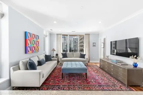 10 East Delaware Place Chicago IL 60611