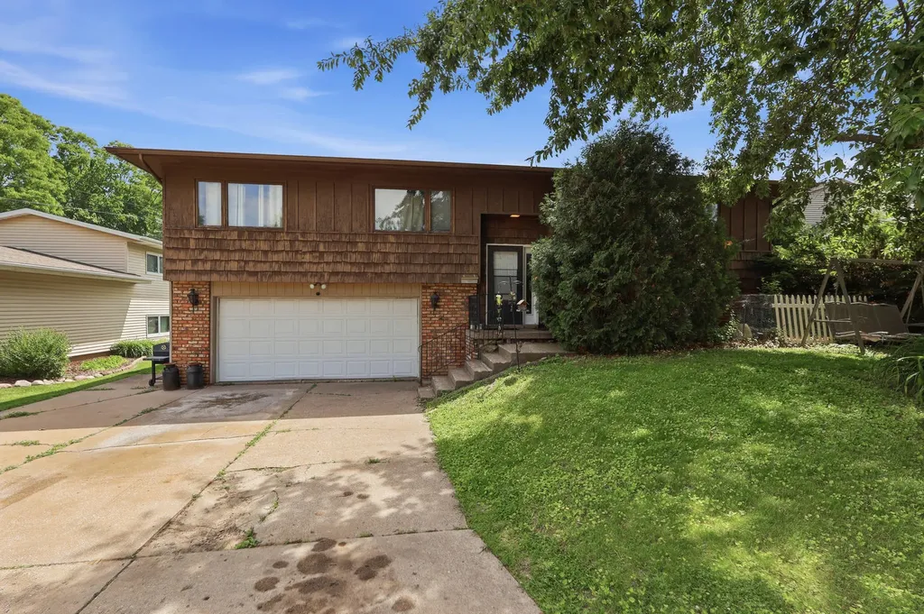 3007 46TH Street Rock Island IL 61201