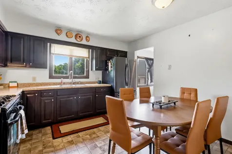 3007 46TH Street Rock Island IL 61201