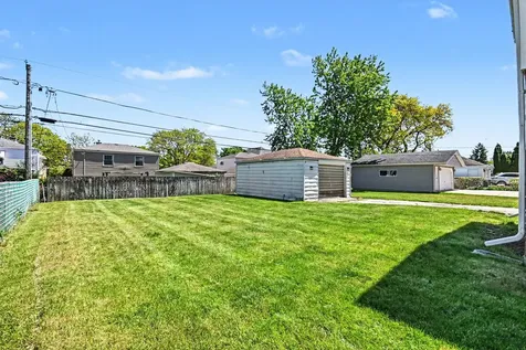 8243 North Ozanam Avenue Niles IL 60714