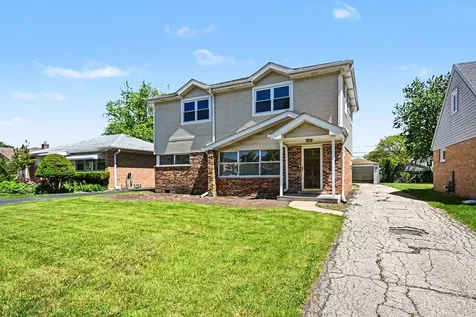 8243 North Ozanam Avenue Niles IL 60714