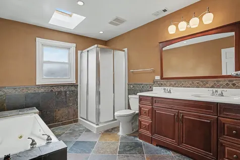 8243 North Ozanam Avenue Niles IL 60714