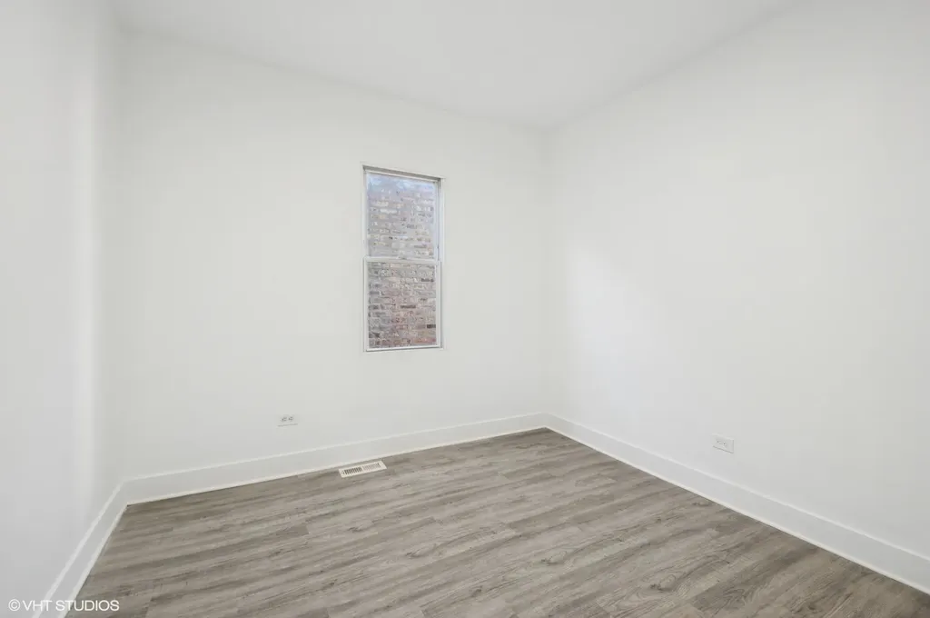 7049 South Damen Avenue Chicago IL 60636