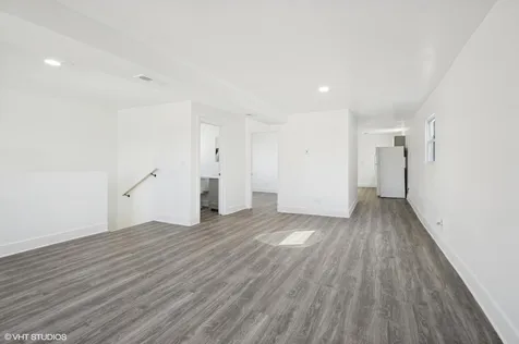 7049 South Damen Avenue Chicago IL 60636