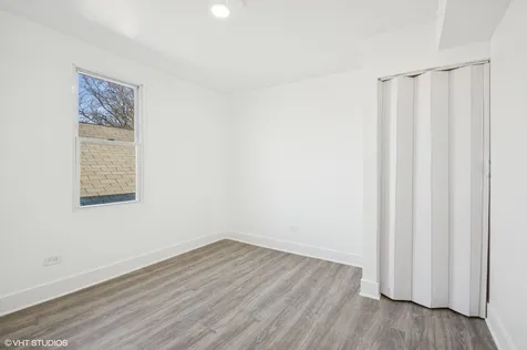 7049 South Damen Avenue Chicago IL 60636