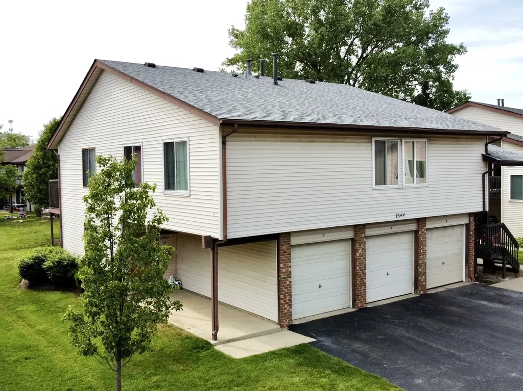 7544 Bristol Lane Hanover Park IL 60133