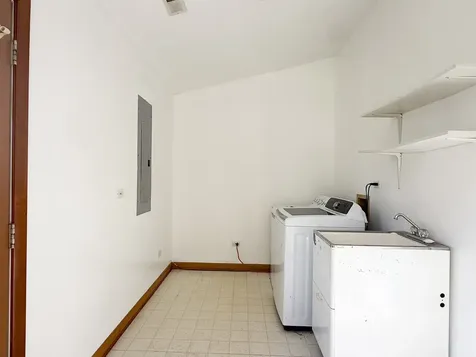 7706 Warwick Avenue Darien IL 60561