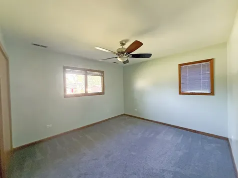 7706 Warwick Avenue Darien IL 60561