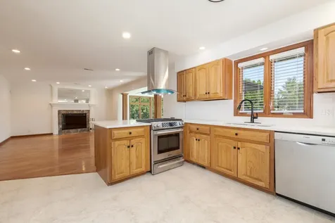206 Imperial Drive Bloomington IL 61701