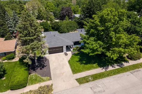 206 Imperial Drive Bloomington IL 61701