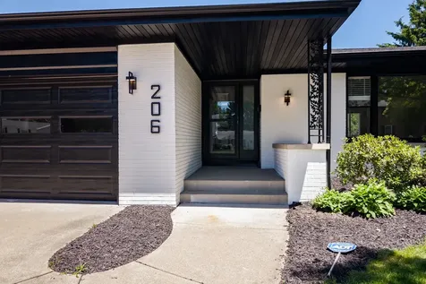 206 Imperial Drive Bloomington IL 61701
