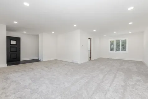 206 Imperial Drive Bloomington IL 61701