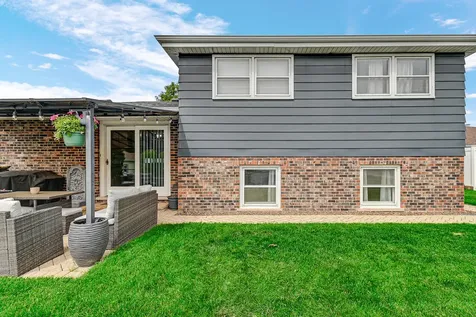 13109 Linder Avenue Crestwood IL 60418