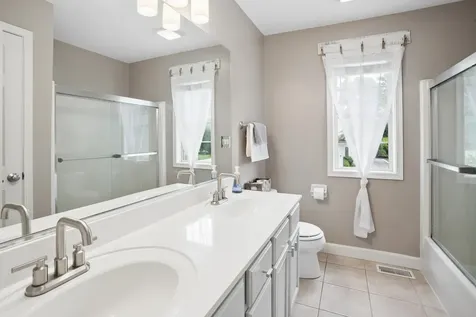 497 Widgeon Lane Bloomingdale IL 60108