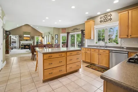 497 Widgeon Lane Bloomingdale IL 60108