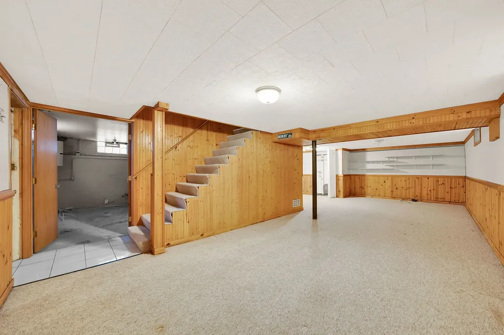 6219 North Lenox Avenue Chicago IL 60646