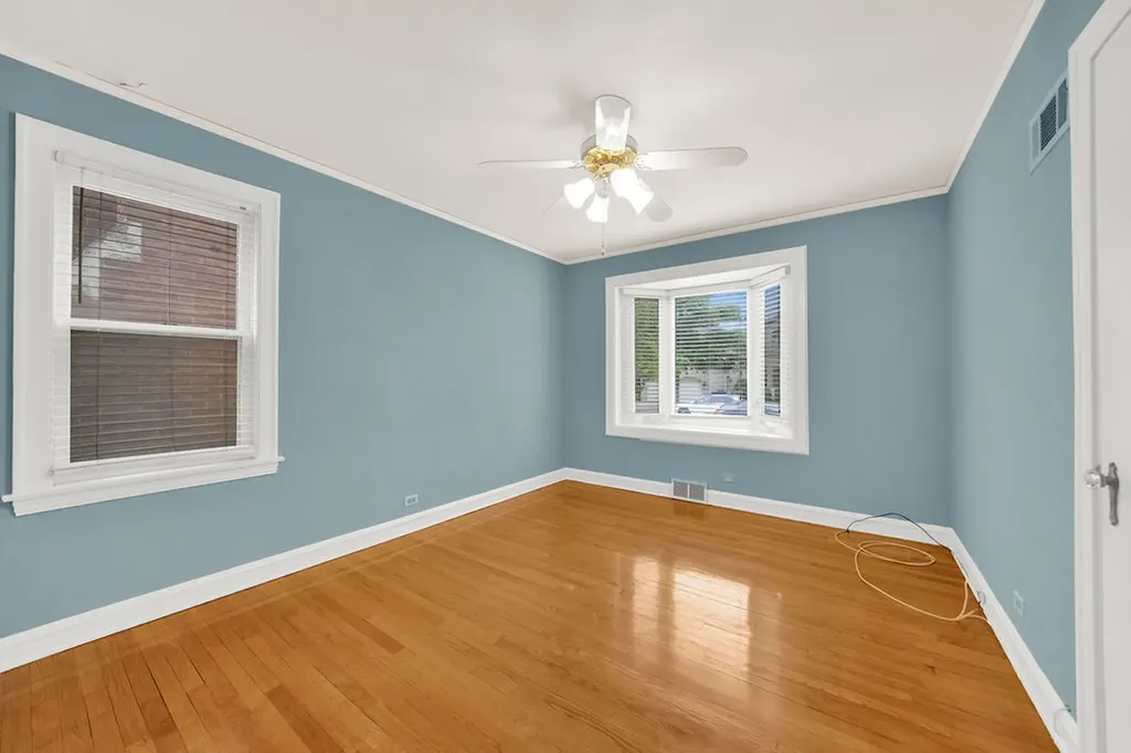 6219 North Lenox Avenue Chicago IL 60646
