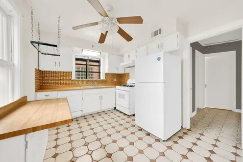 6219 North Lenox Avenue Chicago IL 60646