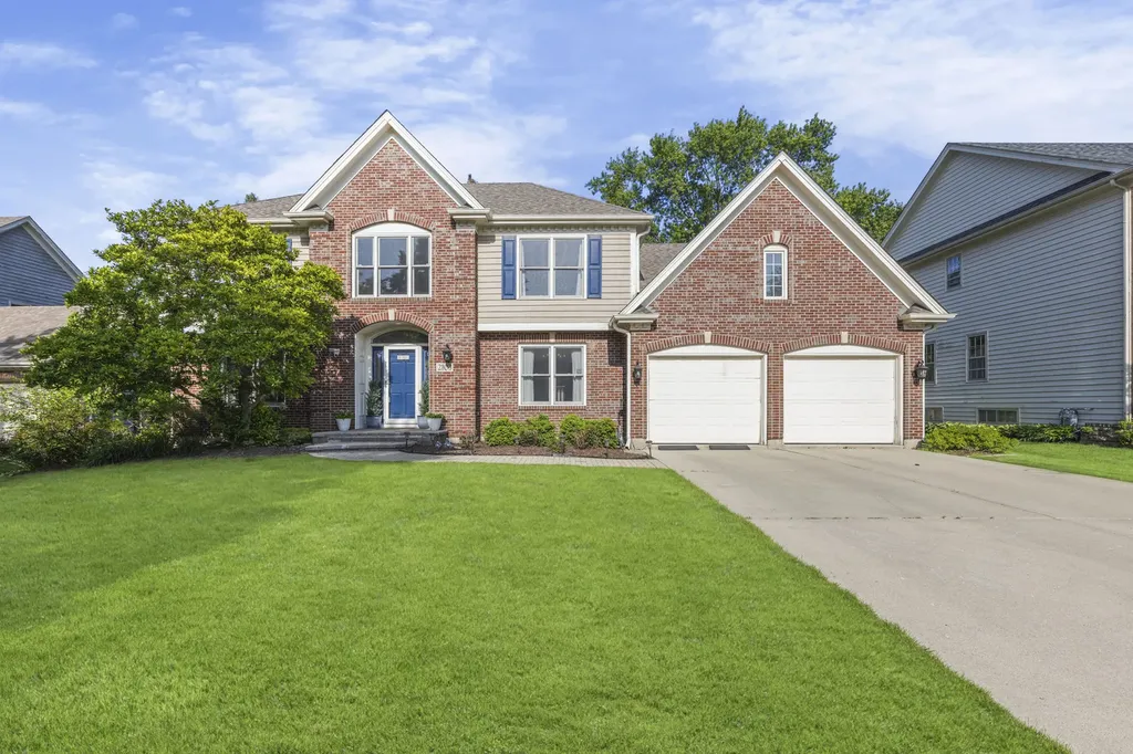 2103 Nachtman Court Wheaton IL 60187