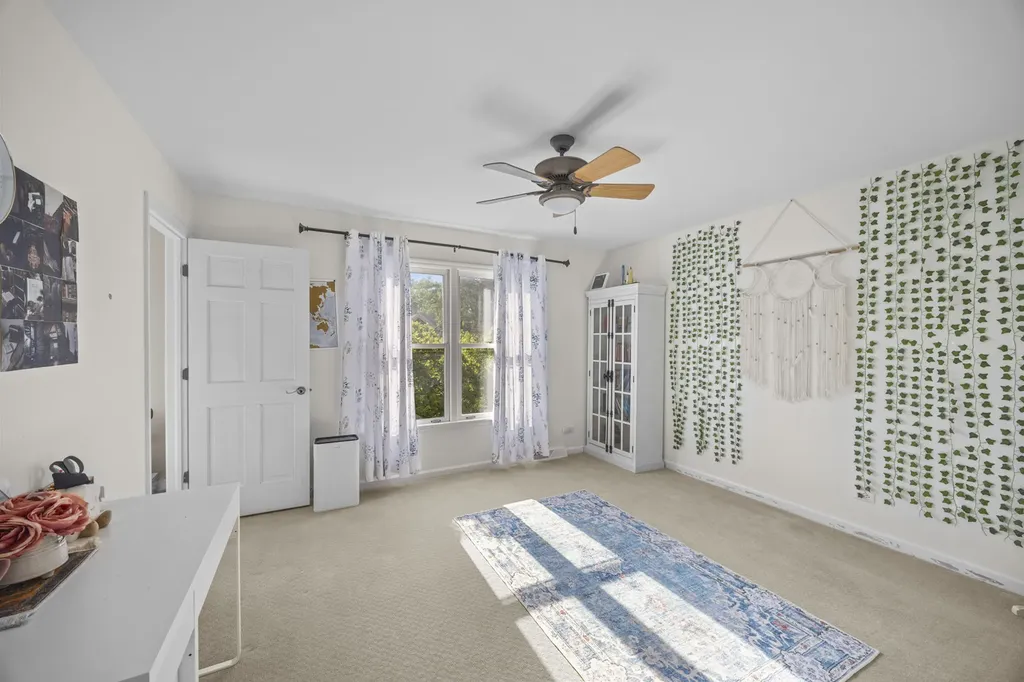 2103 Nachtman Court Wheaton IL 60187