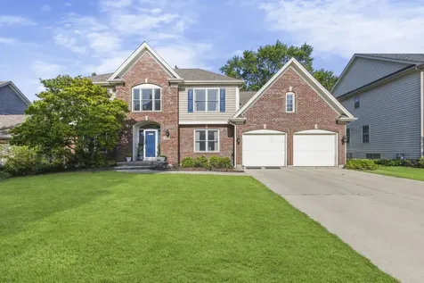 2103 Nachtman Court Wheaton IL 60187