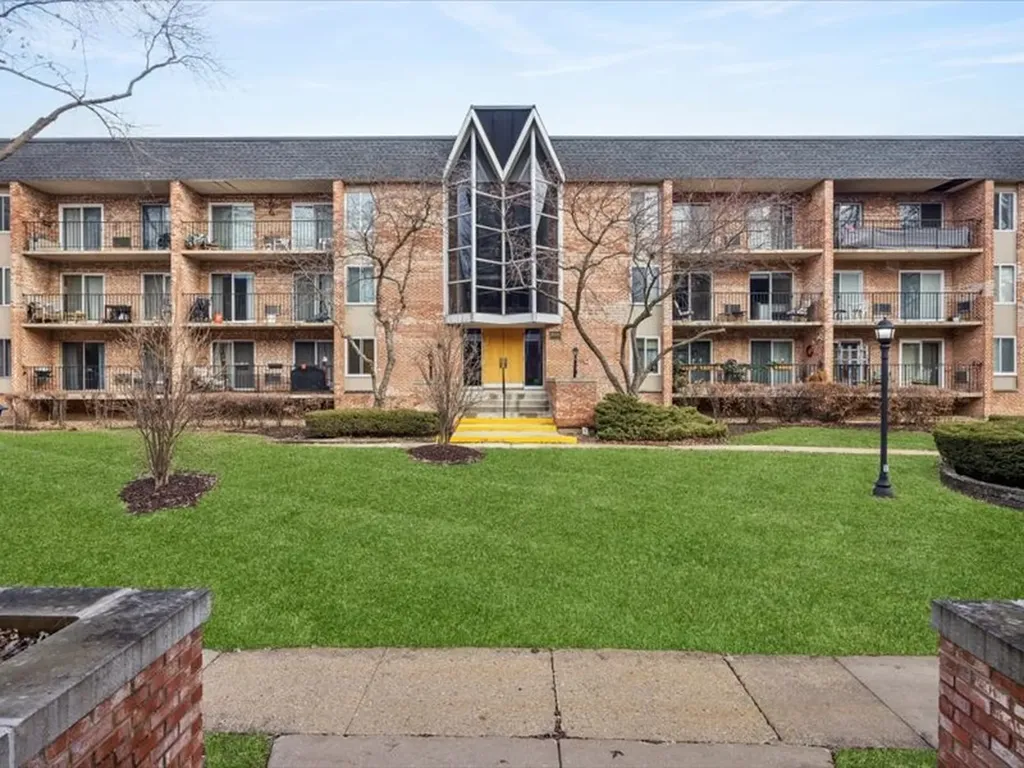 1041 North Mill Street Naperville IL 60563