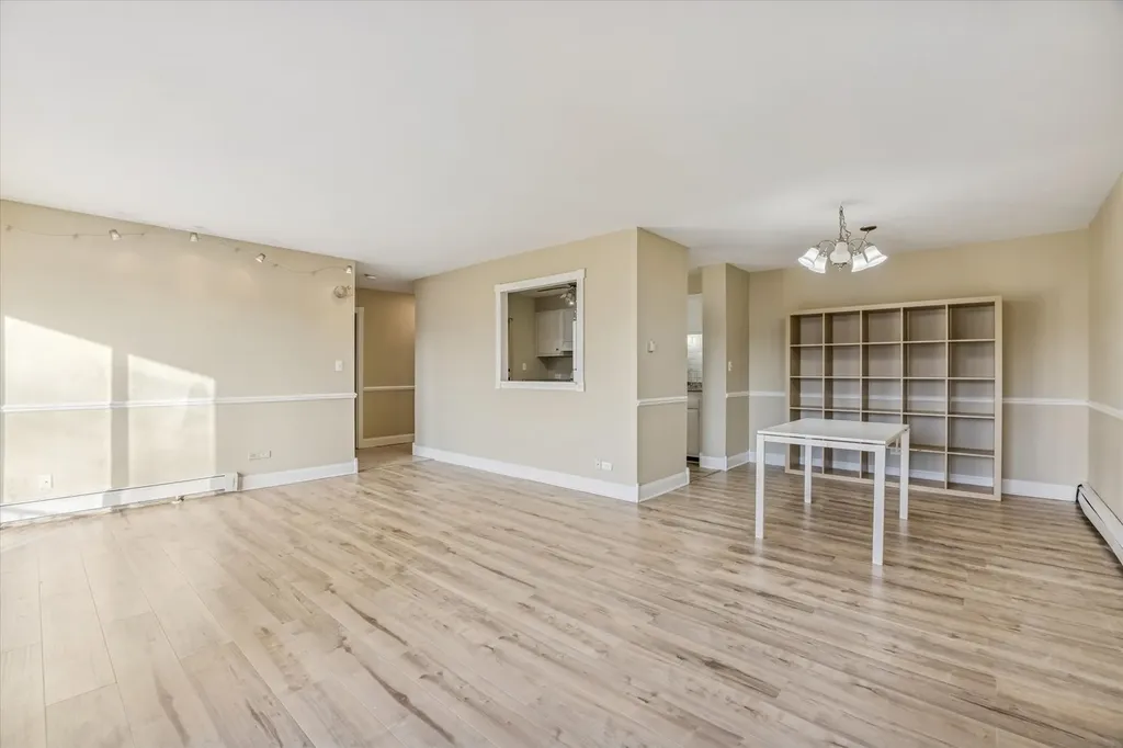 1041 North Mill Street Naperville IL 60563