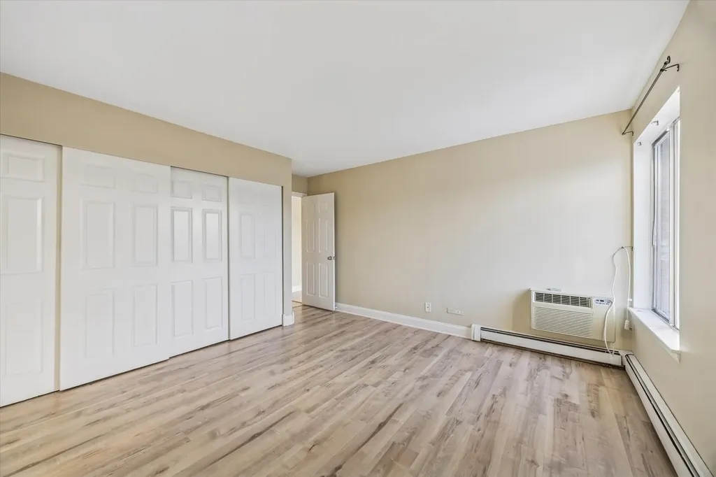 1041 North Mill Street Naperville IL 60563
