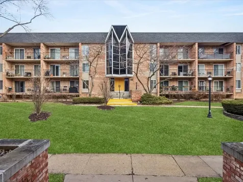 1041 North Mill Street Naperville IL 60563