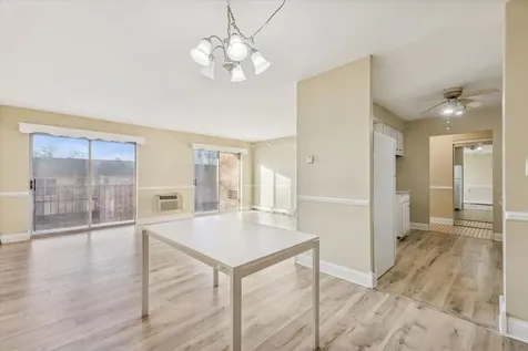 1041 North Mill Street Naperville IL 60563