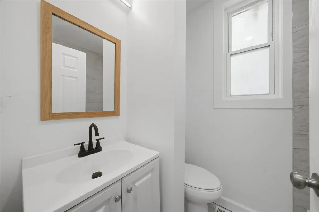 8739 South Colfax Avenue Chicago IL 60617