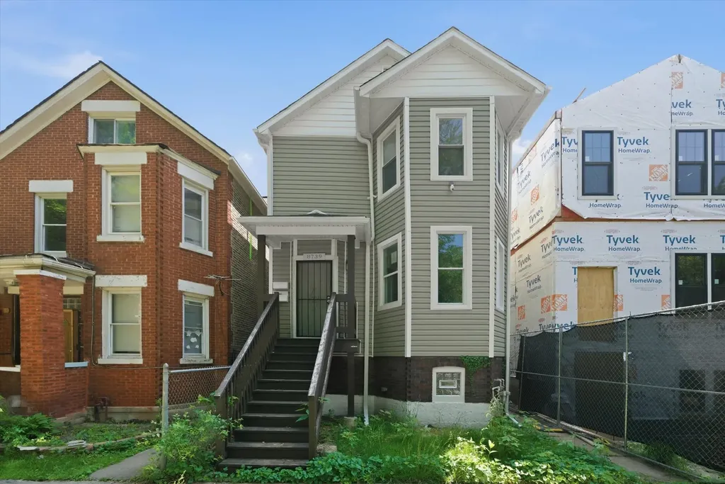 8739 South Colfax Avenue Chicago IL 60617