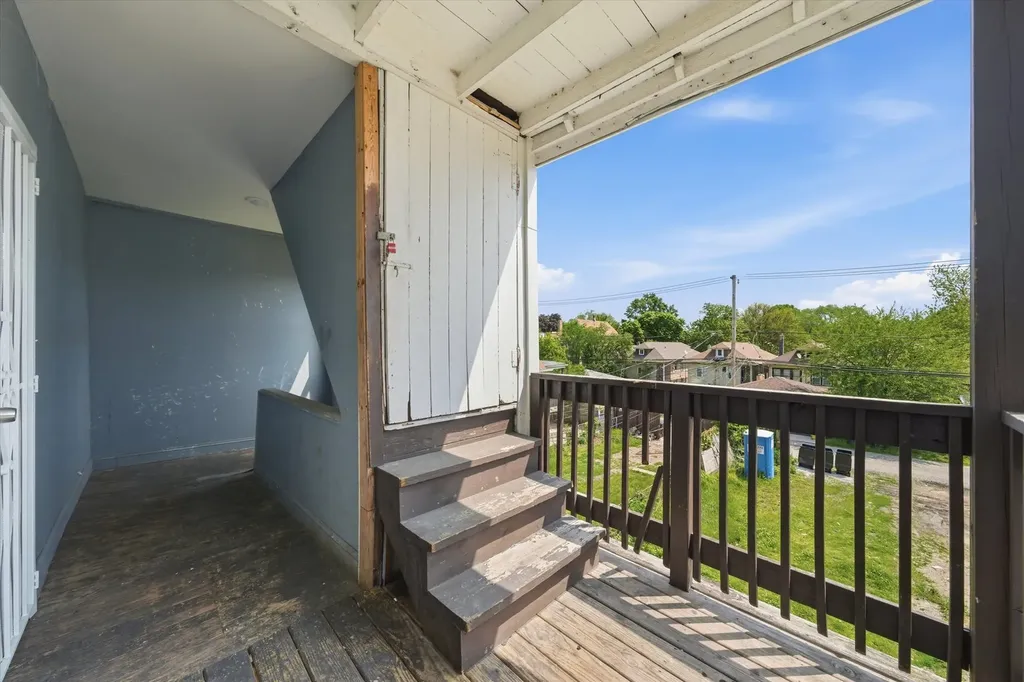 8739 South Colfax Avenue Chicago IL 60617